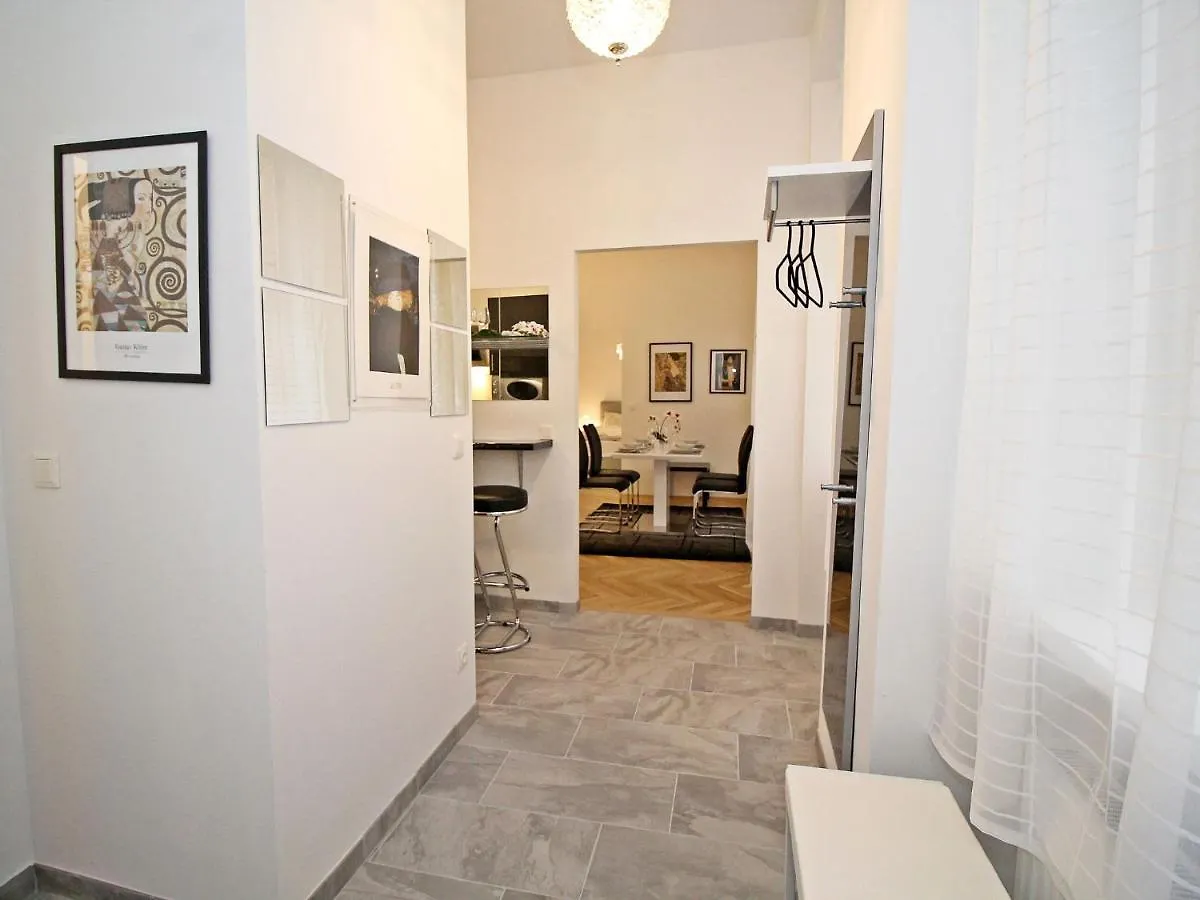 Apartment Klimt Vienna 0*,